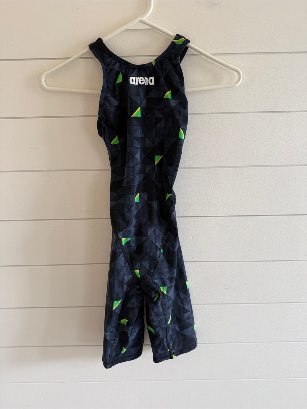 Arena Women’s Navy Geometric One-Piece Swimsuit-size 24